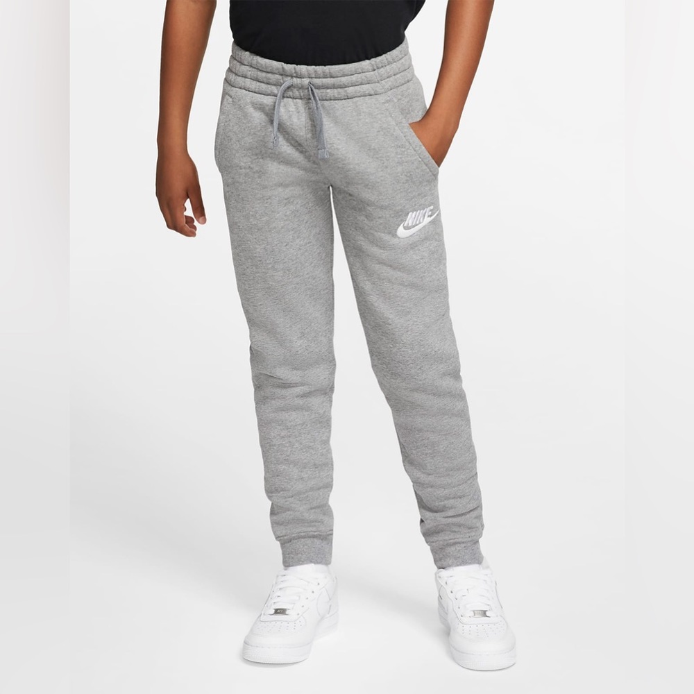 NIKE Sportswear Club Fleece Pants. Big kids size Medium
